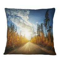 Дизајнрт пат во есенска шума панорама - пејзаж печатена перница за фрлање - 16x16